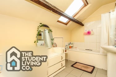 5 bed flat, Waterloo Road, Radford, Nottingham, NG74AU - Image 6