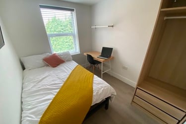 3 bed flat, 2-4 Colwick Road, West Bridgford, Nottingham, NG25FR - Image 4