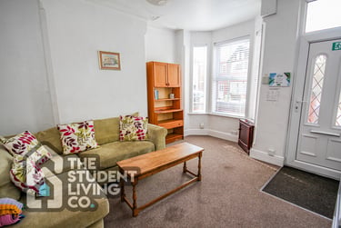 4 bed house, Lace Street, Dunkirk, Nottingham, NG72JT - Image 2