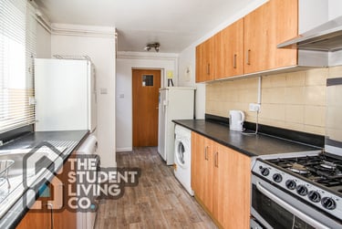 4 bed house, Lace Street, Dunkirk, Nottingham, NG72JT - Image 7