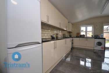 3 bed house, Brendon Road, Wollaton, Nottingham, NG81HW - Image 3