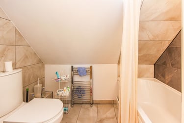 4 bed house, Dorket Drive, Lenton, Nottingham, NG81AD - Image 6