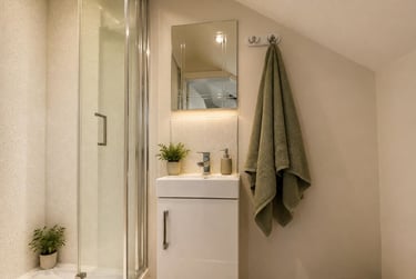 3 bed flat, Charnwood Grove, West Bridgford, Nottingham, NG27NT - Image 5