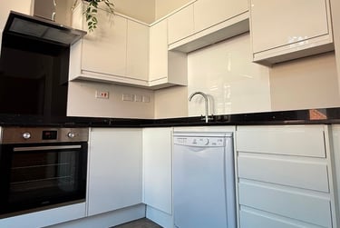 4 bed flat, Charnwood Grove, West Bridgford, Nottingham, NG27NT - Image 2