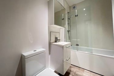 2 bed flat, Stratford Road, West Bridgford, Nottingham, NG26BA - Image 5
