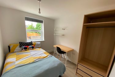 3 bed flat, 2-4 Colwick Road, West Bridgford, Nottingham, NG25FR - Image 4