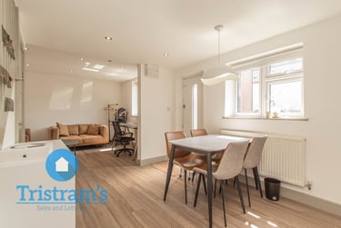 2 bed flat, Dagmar Grove, Beeston, Nottingham, NG92BH - Image 3