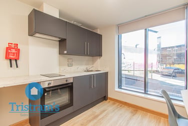 1 bed studio, Heathcoat Street, City Centre, Nottingham, NG13AF - Image 2