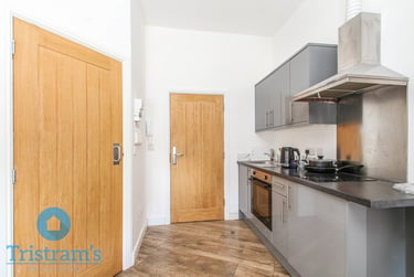 1 bed studio, Freckingham Street, Hockley, Nottingham, NG11DQ - Image 2