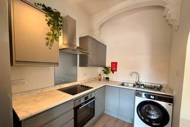 2 bed flat, Melton Road, West Bridgford, Nottingham, NG27NW - Image 4