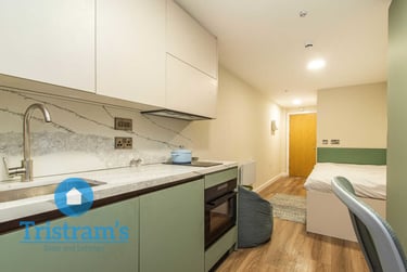 1 bed studio, Goose Gate, City Centre, Nottingham, NG11FF - Image 2