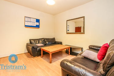 3 bed house, Bute Avenue, Lenton, Nottingham, NG71QB - Image 2