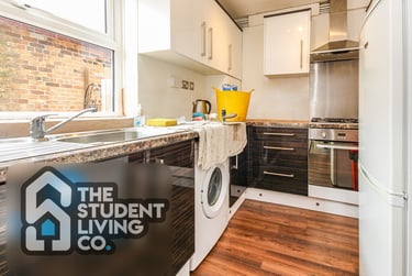 5 bed house, Wilford Grove, The Meadows, Nottingham, NG22DU - Image 4