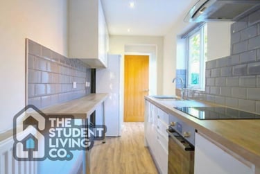 3 bed house, Brixton Road, Radford, Nottingham, NG73FG - Image 1