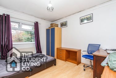1 bed house, Fleming Gardens, Clifton, Nottingham, NG118RT - Image 1