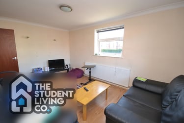 3 bed flat, Loughborough Road, West Bridgford, Nottingham, NG27JZ - Image 4