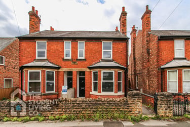 4 bed house, Peveril Road, Lenton Abbey, Nottingham, NG92HY - Image 1
