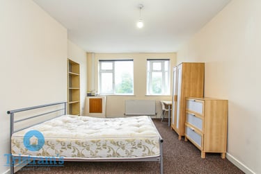 3 bed flat, High Road, Beeston, Nottingham, NG92LH - Image 8