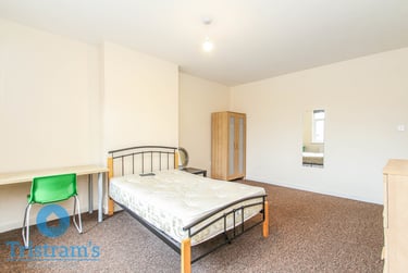 3 bed flat, High Road, Beeston, Nottingham, NG92LH - Image 9