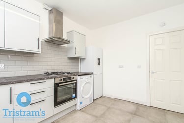 3 bed flat, High Road, Beeston, Nottingham, NG92LH - Image 4