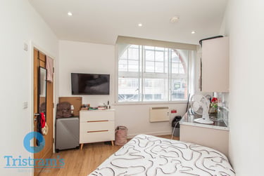 1 bed studio, Lower Parliament Street, City Centre, Nottingham, NG13DA - Image 2