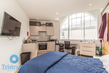 1 bed studio, Lower Parliament Street, City Centre, Nottingham, NG13DA - Image 4