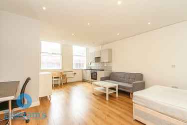 1 bed studio, Lower Parliament Street, City Centre, Nottingham, NG13DA - Image 6