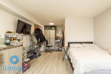 1 bed studio, Lower Parliament Street, City Centre, Nottingham, NG13DA - Image 5
