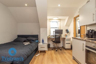 1 bed studio, Lower Parliament Street, City Centre, Nottingham, NG13DA - Image 2