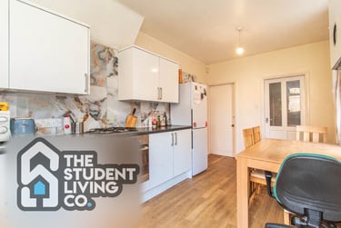 4 bed house, Leslie Road, Forest Fields, Nottingham, NG76PR - Image 4