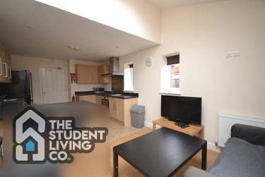 6 bed house, Peveril Road, Lenton Abbey, Nottingham, NG92HY - Image 4
