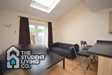 6 bed house, Peveril Road, Lenton Abbey, Nottingham, NG92HY - Image 5