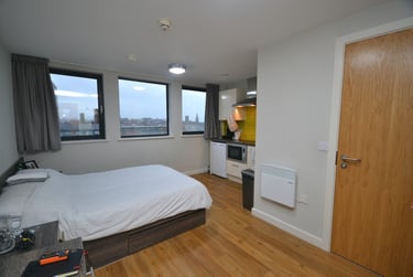 1 bed studio, Hounds Gate, Lace Market, Nottingham, NG16BB - Image 1