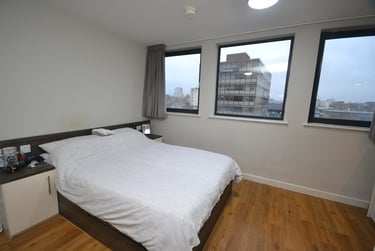1 bed studio, Hounds Gate, Lace Market, Nottingham, NG16BB - Image 5