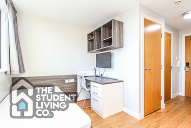 1 bed studio, Hounds Gate, Lace Market, Nottingham, NG16BB - Image 3