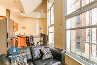 1 bed flat, Hartley Road, Nottingham, NG73BB - Image 2