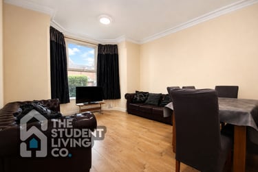 6 bed house, Hound Road, West Bridgford, Nottingham, NG26AH - Image 3