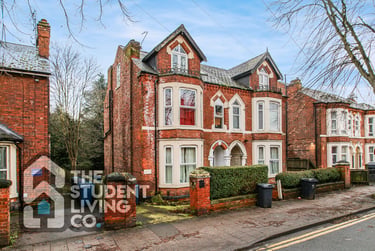 6 bed house, Hound Road, West Bridgford, Nottingham, NG26AH - Image 1