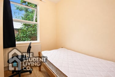 6 bed house, Hound Road, West Bridgford, Nottingham, NG26AH - Image 7