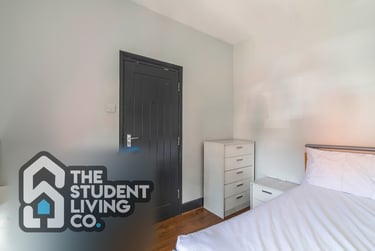 6 bed house, Alpha Terrace, Arboretum, Nottingham, NG14EP - Image 13