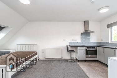 6 bed house, Lower Road, Beeston, Nottingham, NG92GT - Image 1