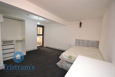 1 bed studio, Bulwer Road, Nottingham, NG73HL - Image 3
