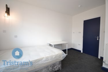 1 bed studio, Peveril Street, Radford, Nottingham, NG74AJ - Image 2