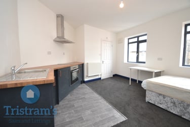 1 bed studio, Millstream Court, Radford, Nottingham, NG74AJ - Image 1