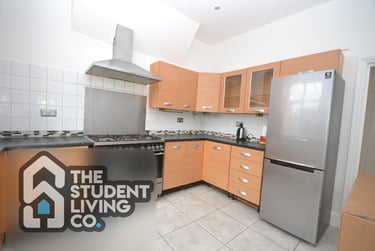 4 bed house, Bramcote Avenue, Beeston, Nottingham, NG94DT - Image 3