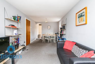 2 bed flat, Tonnelier Road, Dunkirk, Nottingham, NG72RW - Image 5