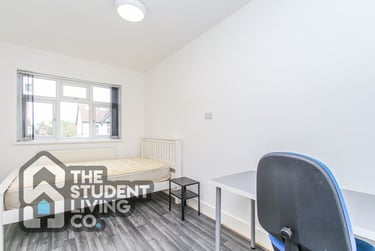 6 bed house, Abbey Road, Beeston, Nottingham, NG92QH - Image 13