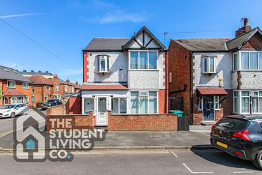 6 bed house, Greenfield Street, Dunkirk, Nottingham, NG72JN - Image 1
