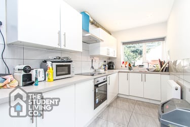6 bed house, Greenfield Street, Dunkirk, Nottingham, NG72JN - Image 1