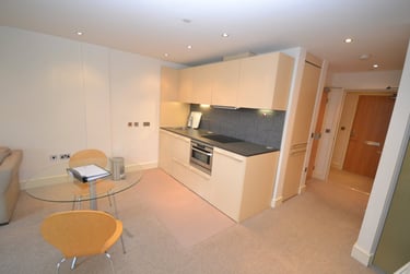 2 bed flat, Talbot Street, Arboretum, Nottingham, NG15GY - Image 4
